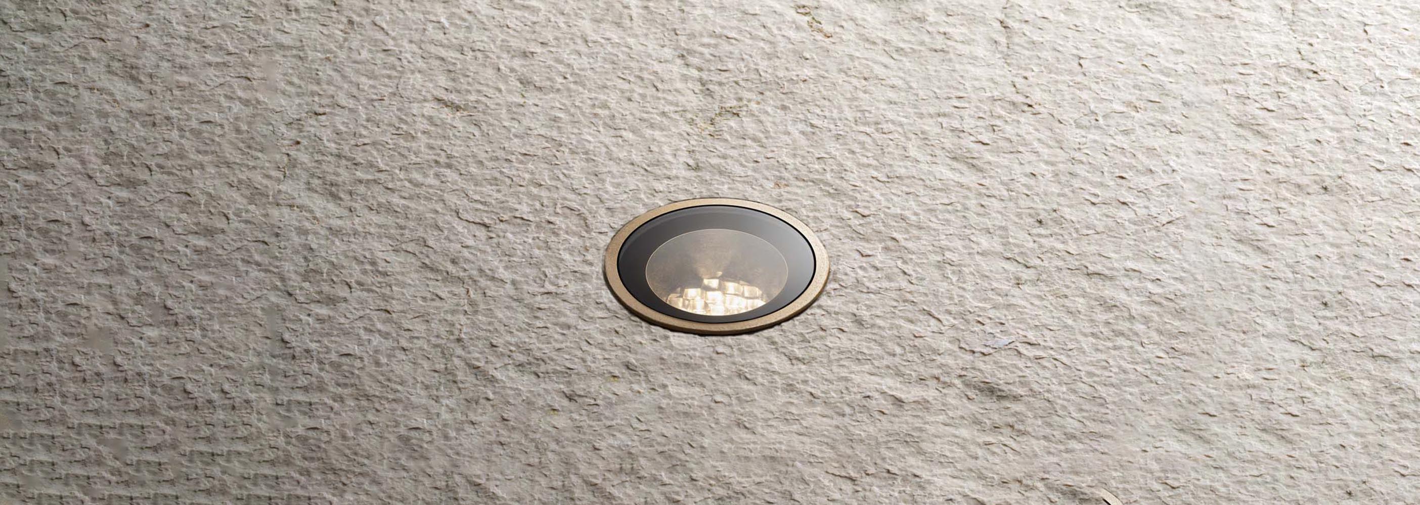 OLEV_MINI_DOT_GLASS_marmo_orizz_faretto_pavimento_incasso_filovetro_filo_pavimento