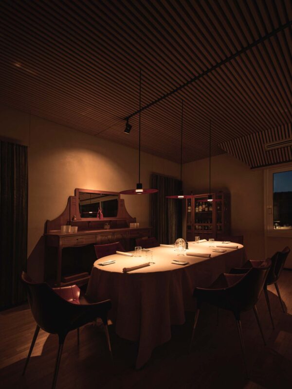 _OLEV_LAMPADE_SOSPENSIONE_DESIGN_RISTORANTE_MICHELIN_VICENZA_VETRO