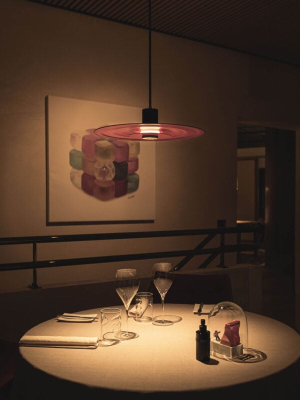tavolo_ristornate_la_peca (4)olev_LAMPADE_DESIGN_RISTORANTE_MICHELIN_VICENZA_VETRO