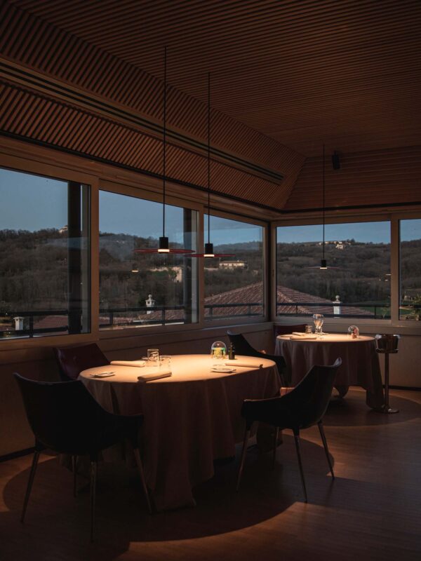 _OLEV_LAMPADE_DESIGN_RISTORANTE_MICHELIN_VICENZA_VETRO